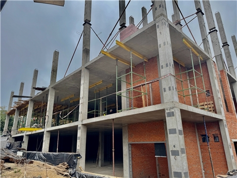 Строительство многофункционального центра