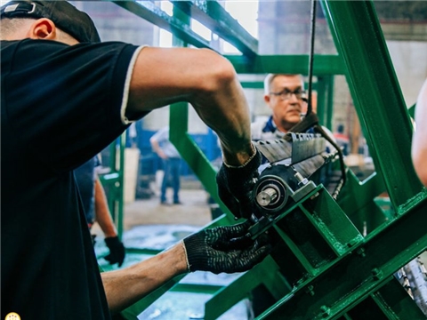 Организация серийного производства семейства хмелеуборочного оборудования и другой сельскохозяйственной, автомобильной техники на базе ООО «Техма-Агромаш». Увеличение производственных мощностей до 350 млн. рублей в год товарной продукции